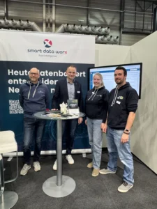 38. Oldenburger Rohrleitungsforum: Geoinformations-Team Niedersachsen Wasser war dabei! 2 38. Oldenburger Rohrleitungsforum Oldenburg - Team smart data works und Niedersachsen Wasser